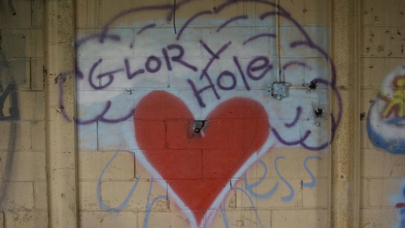 Glory Hole - Bill Benzon / Flickr