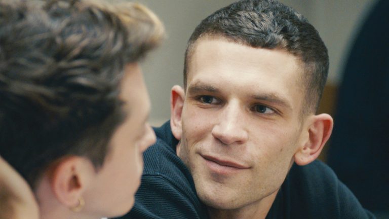 Arnaud Valois dans « 120 BPM »