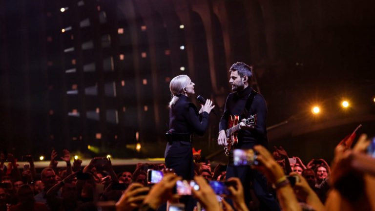 Madame Monsieur lors des répétitions de la finale de l'Eurovision 2018