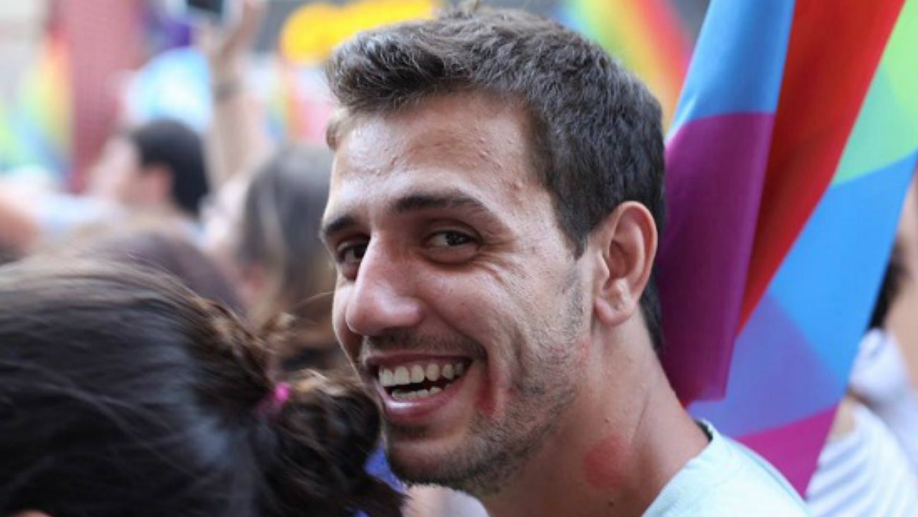 Hasan Atik, candidat ouvertement gay aux législatives anticipées en Turquie - Kaos GL