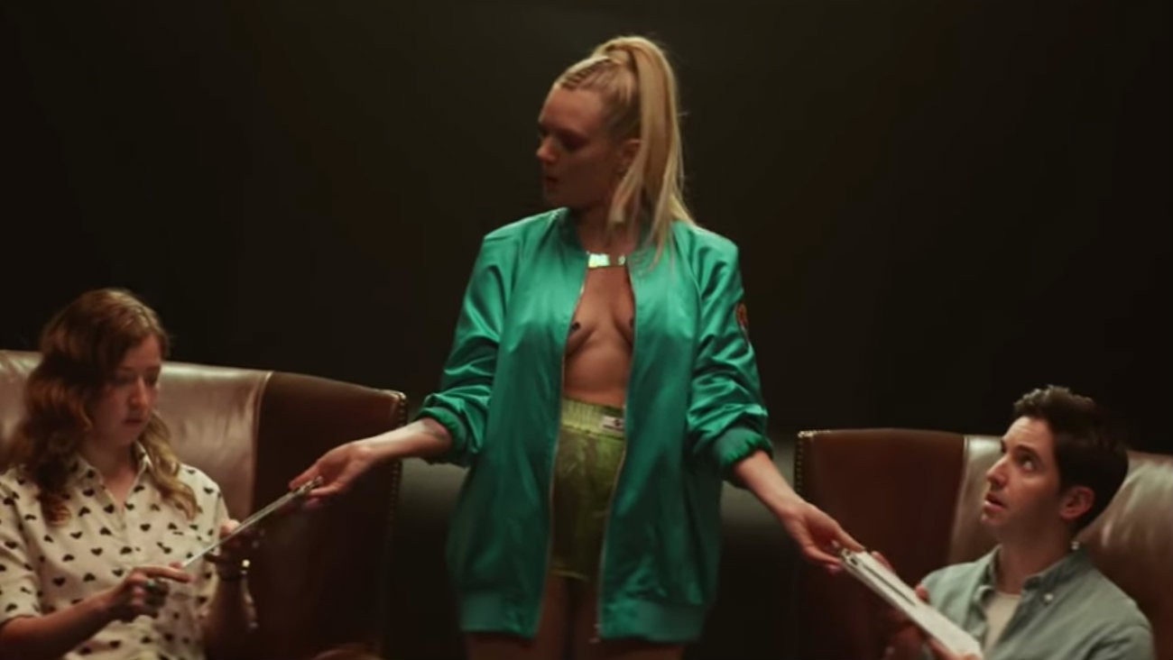 Tove Lo dans le clip de « Bitches » - Capture d'écran YouTube
