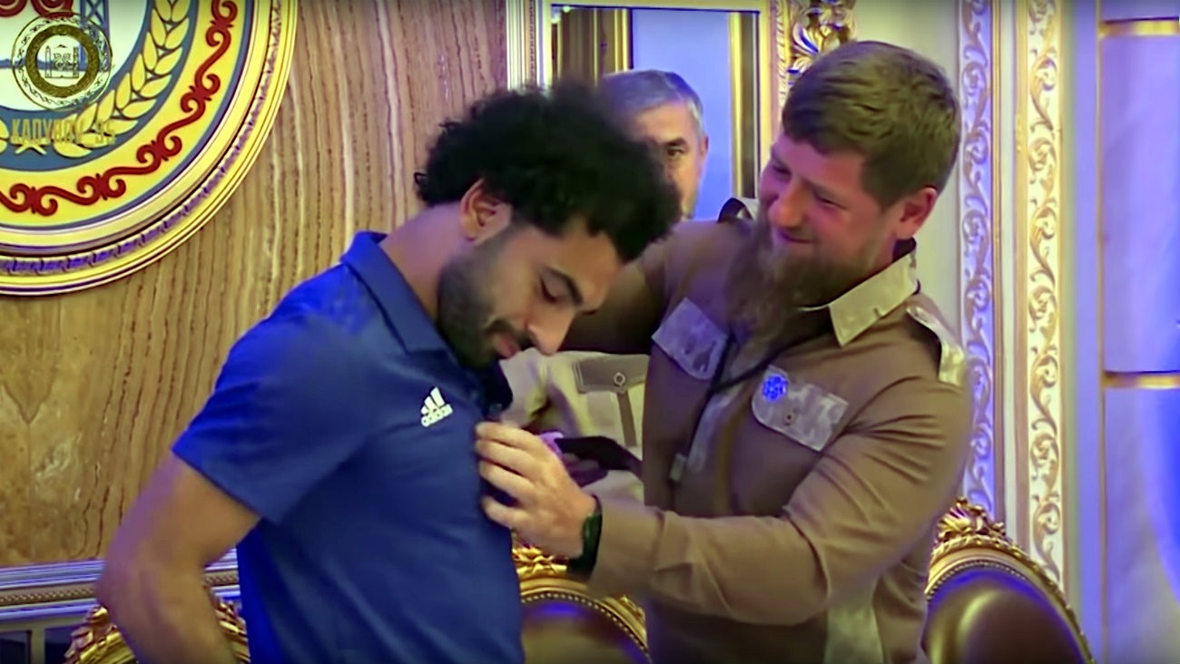 Mohamed Salah fait citoyen d'honneur de la Tchétchénie par Ramzan Kadyrov