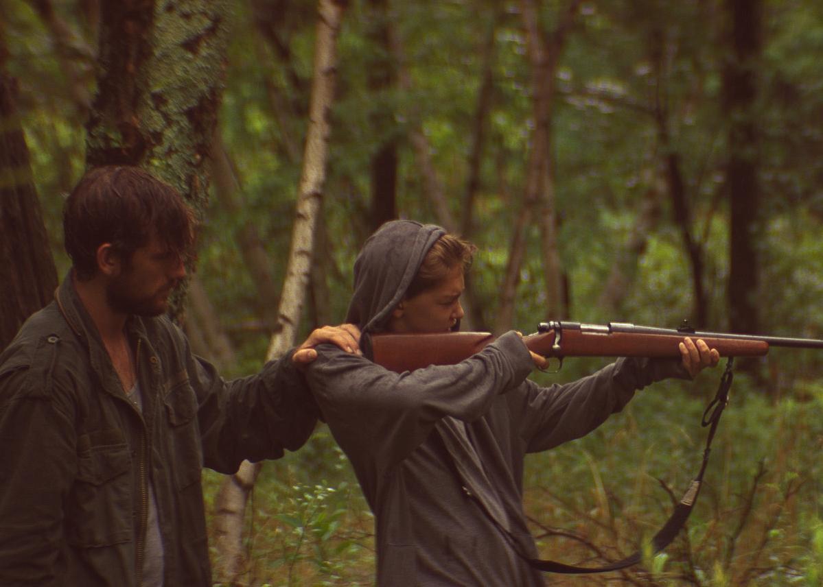 alex pettyfer et james freedson jackson dans the strange ones