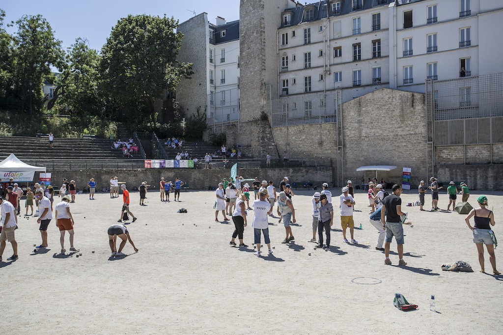 La compétition de pétanque aux arènes de Lutèce (Paris 5e), lundi 6 août - Rémy Deluze / Komitid