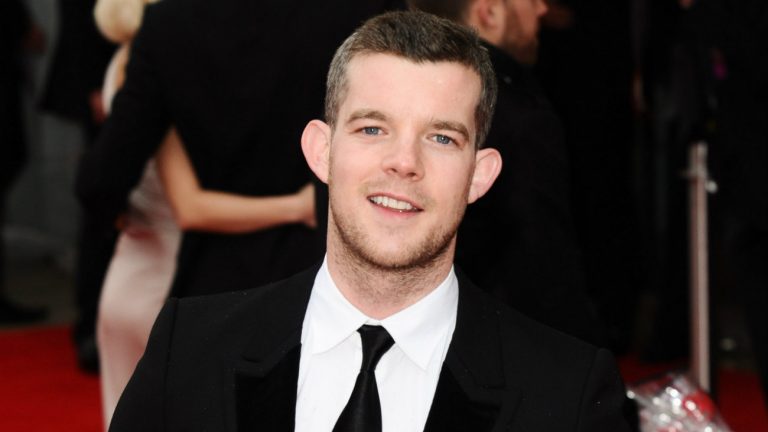 L'acteur britannique Russell Tovey se confie sur son désir d'enfant et sa quête du prince charmant