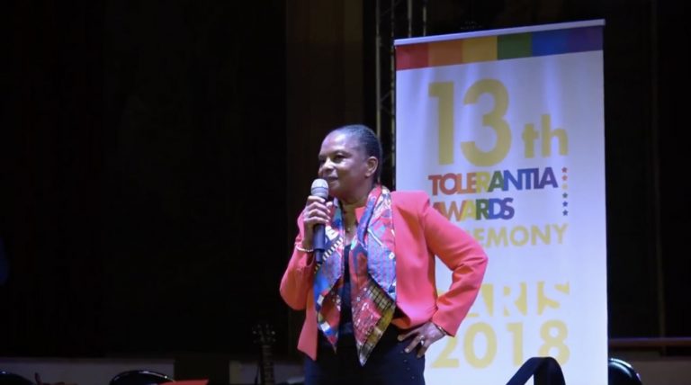 Christiane Taubira s'est vue remettre le Tolerancia Award 2018 de la part de SOS homophobie, vendredi 5 octobre - Capture d'écran @SOShomophobie / Facebook