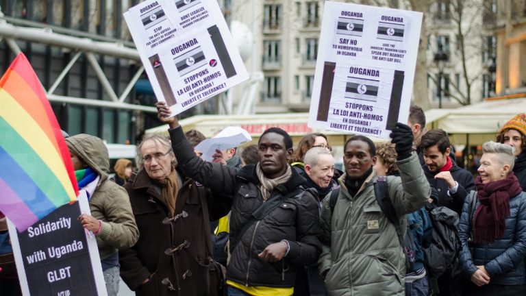 Manifestation contre la loi Kills the gays, à Paris, le - Xavier Héraud