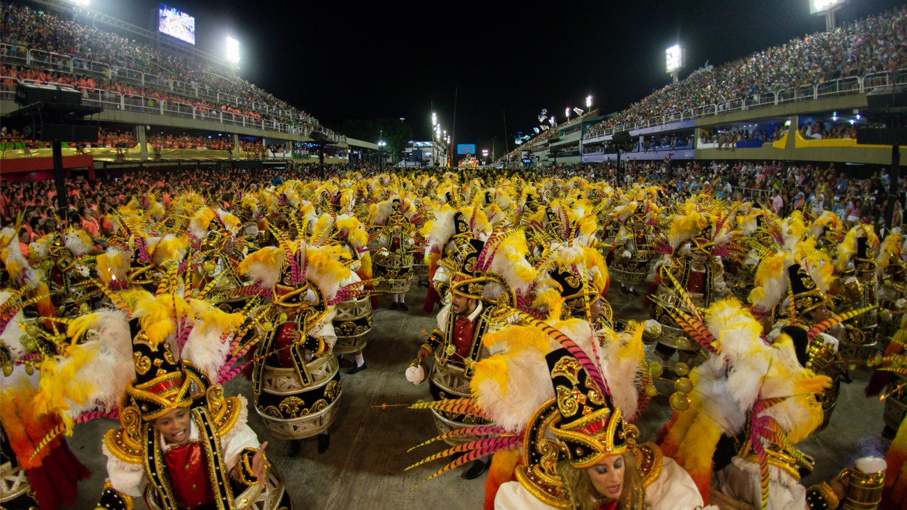 Célébration des minorités pendant la dernière nuit du carnaval de Rio