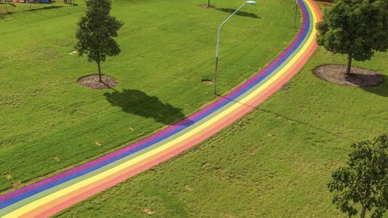 Sydney inaugure un chemin arc-en-ciel pour célébrer le mariage pour tou.te.s