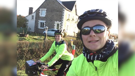 Ses deux mamans font le tour de France à vélo pour le deuil de leur fils