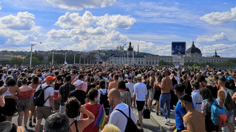 marche des fiertés lyon