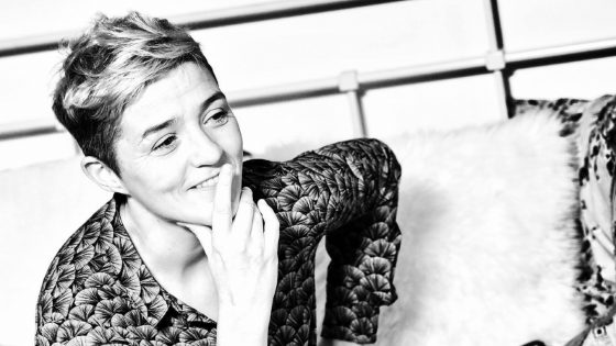 « À la télé, je suis toujours la seule lesbienne out… depuis plus de 15 ans ! »