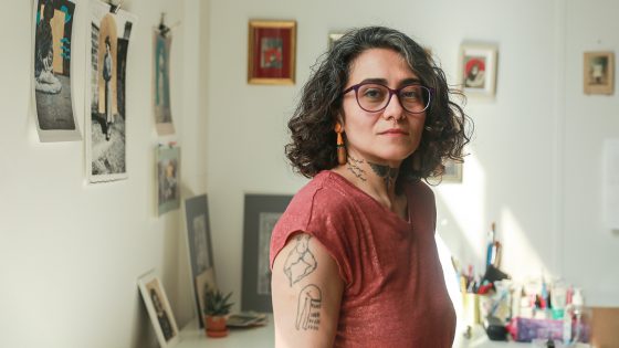 Artistes en exil (1/3) – Maral Bolouri : « Ai-je le droit de parler d’environnement ou de faire de l’art abstrait ? »