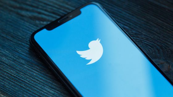 La justice confirme que Twitter doit détailler ses moyens de lutte contre la haine en ligne
