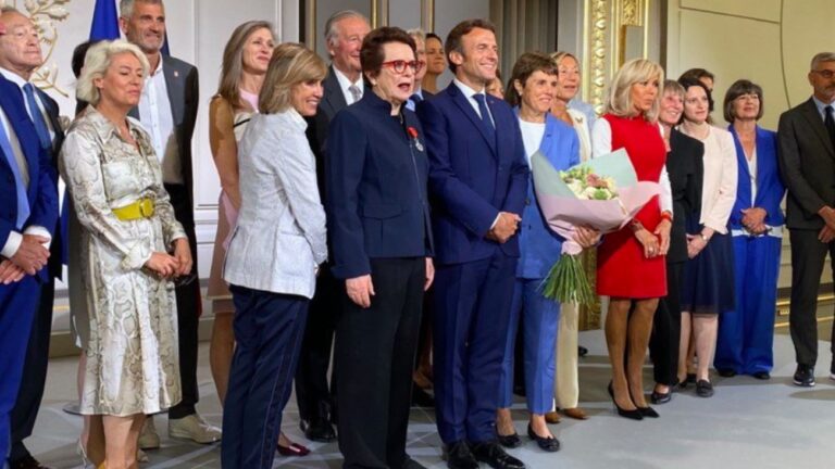 Billie Jean King avec Emmanuel Macron, le 3 juin 2022, à L'Élysée