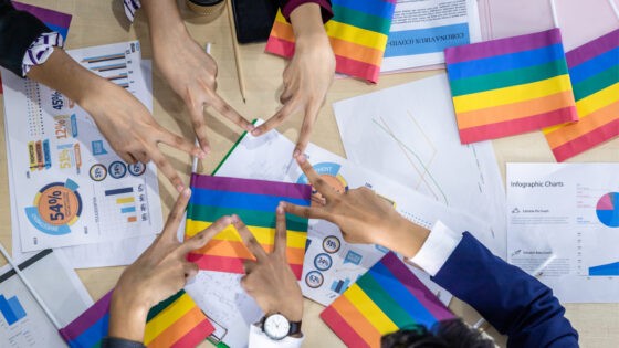 Les agressions et les discriminations LGBTphobes en hausse dans le milieu professionnel selon un sondage pour l’Autre cercle