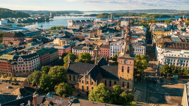 Vue d'Oslo marche des fiertés annulée