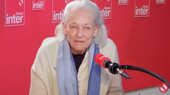 Sur France Inter, Elisabeth Badinter affirme qu’il y aurait une “entente” entre les “islamistes” et les “militantes LGBT”