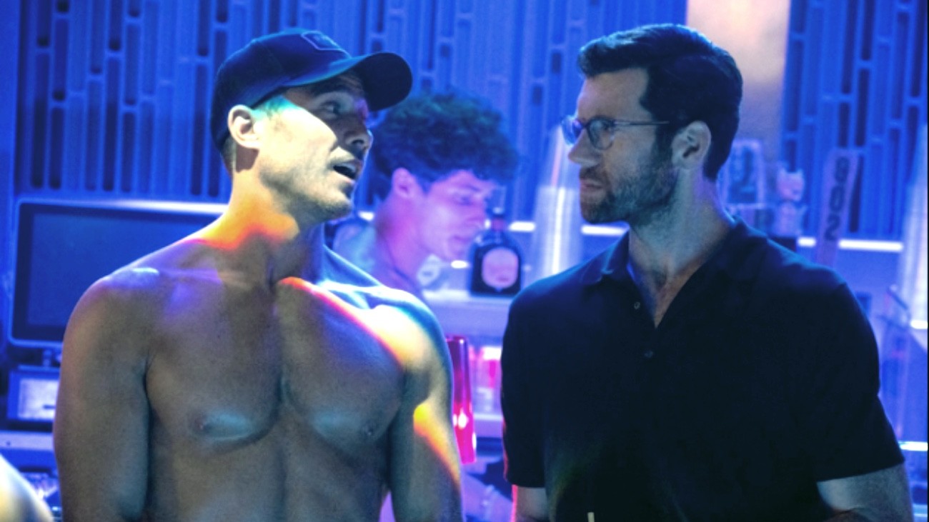 Luke MacFarlane et Billy Eichner dans « Bros » - Universal Studios