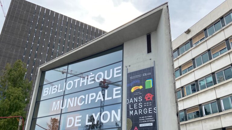 « Dans les marges - 30 ans de Fonds Chomarat » à la Bibliotheque municipale de Lyon - Christophe Martet pour Komitid