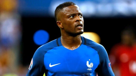 Patrice Evra, ancien capitaine de l’équipe de France de foot, jugé à Paris pour injure homophobe le 17 octobre