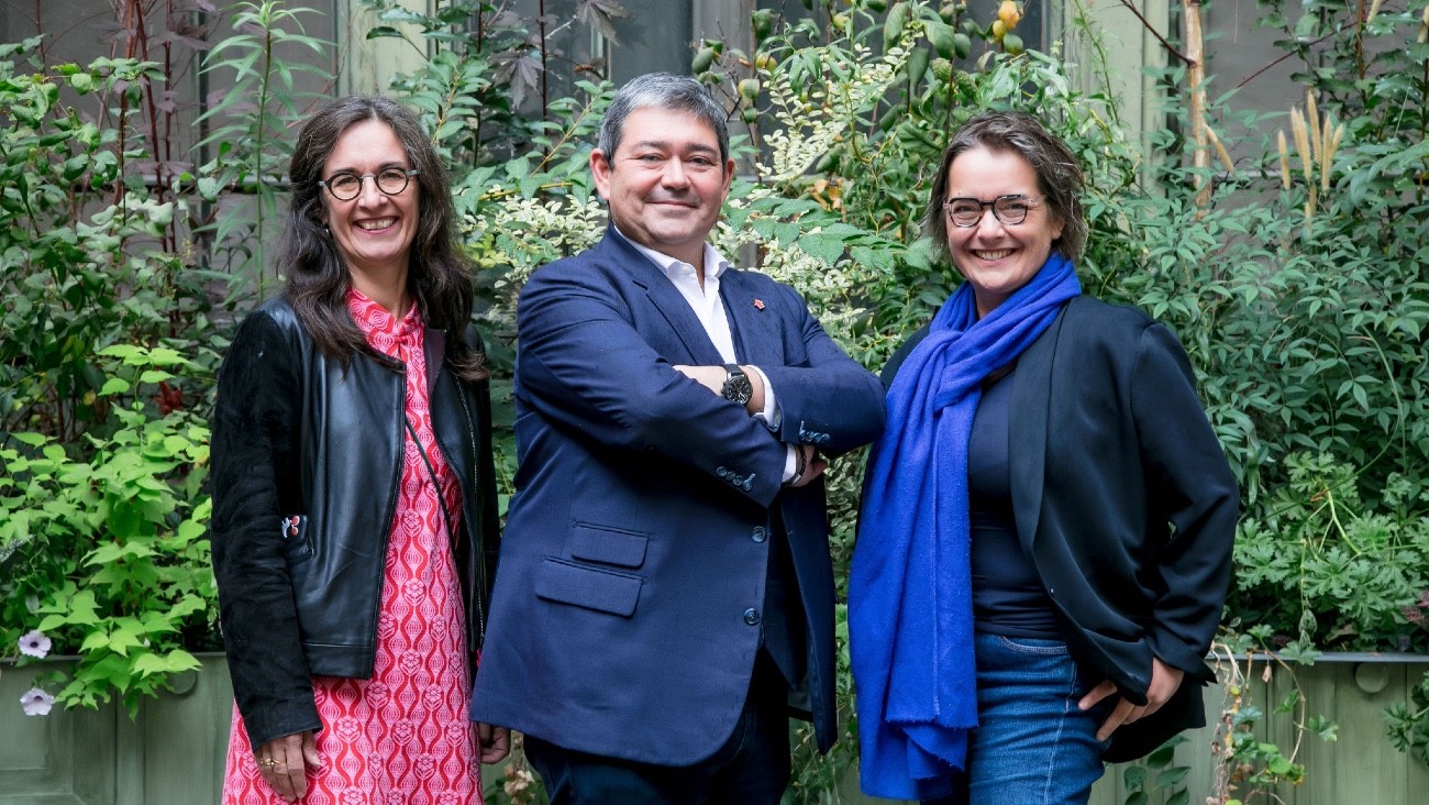 De gauche à droite : Emmanuelle Pierre-Marie (maire du 12e), Jérôme Coumet (maire du 13e) et Carine Petit (maire du 14e) - Florence Moncenis