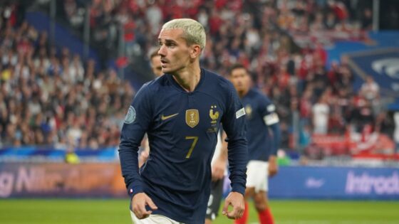 Les personnes LGBT+ ont “mon soutien, peu importe où je serai dans le monde”, affirme Antoine Griezmann