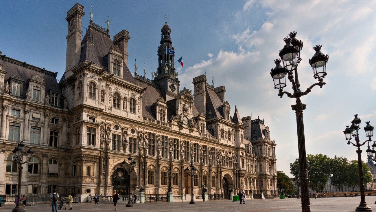 L'Hôtel de ville de Paris - Evgeny Prokofyev / Shutterstock