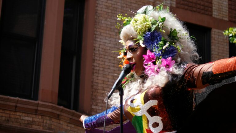 La drag queen Vincelle en 2019 durant la Pride de Philadelphie - Jana Shea / Shutterstock