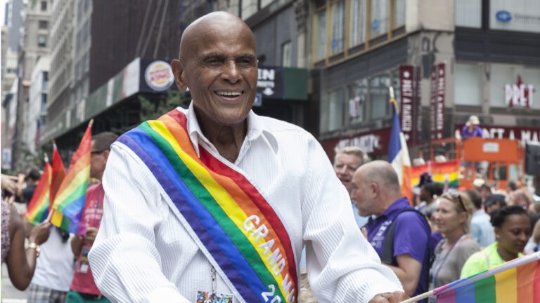 Harry Belafonte à la Marche des fiertés à New York en 2013
