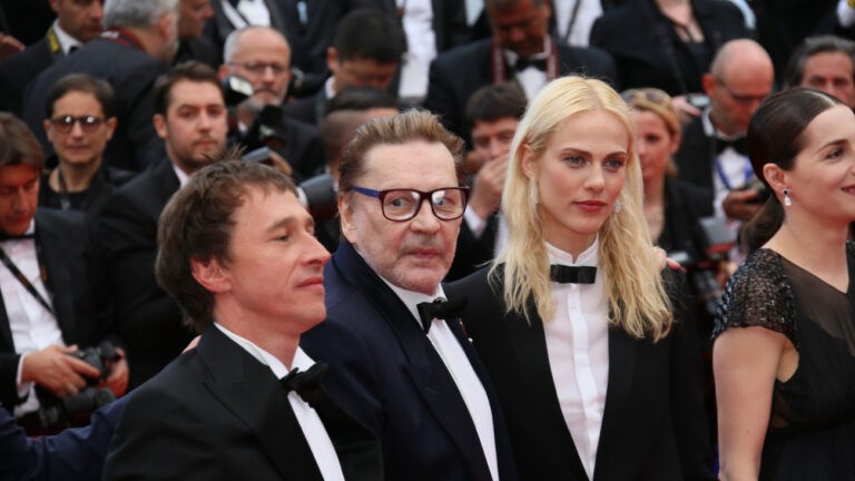 Helmut Berger à Cannes avec Bertrand Bonello et Aymelide Valade