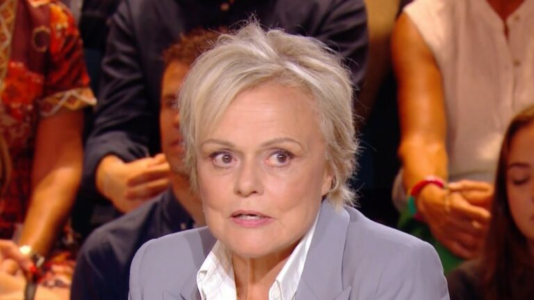 Muriel Robin dans « Quelle Époque » - Capture d'écran France 2