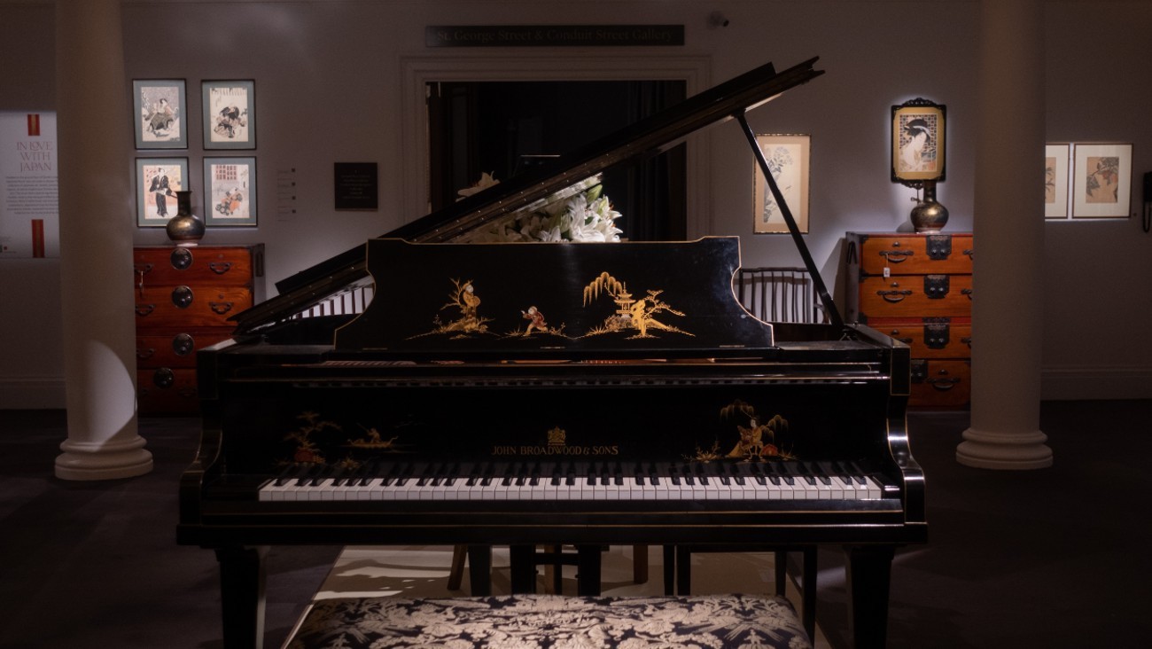 Le piano de Freddy Mercury - Yi_Street / shutterstock