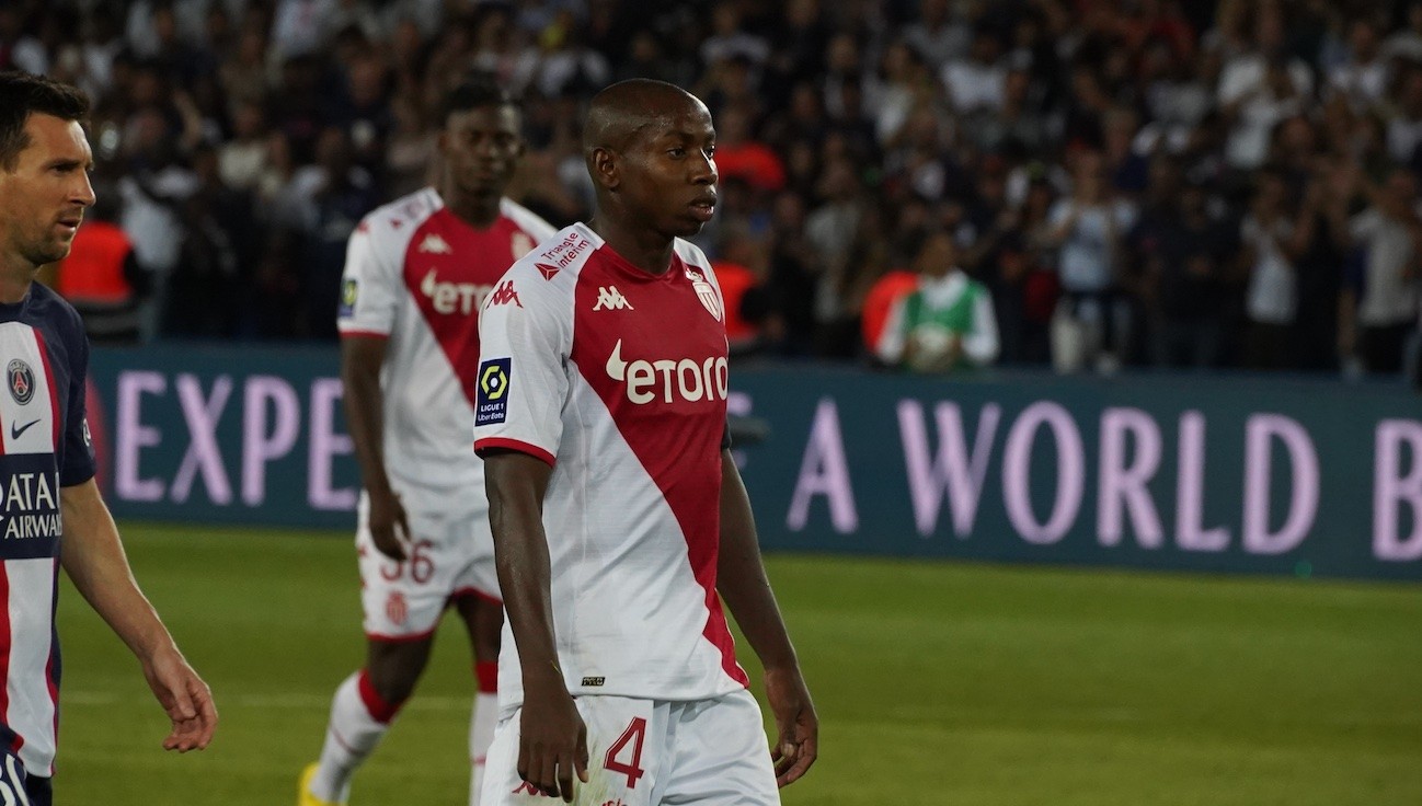 Mohamed Camara de Monaco lors du match de Ligue 1 entre Paris Saint Germain et As Monaco le 28 août 2022